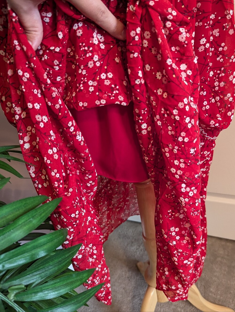 Max Studio Red White Floral Ruffle Smocked Sleeveless Halter Maxi Dress Large - Picture 7 of 11
